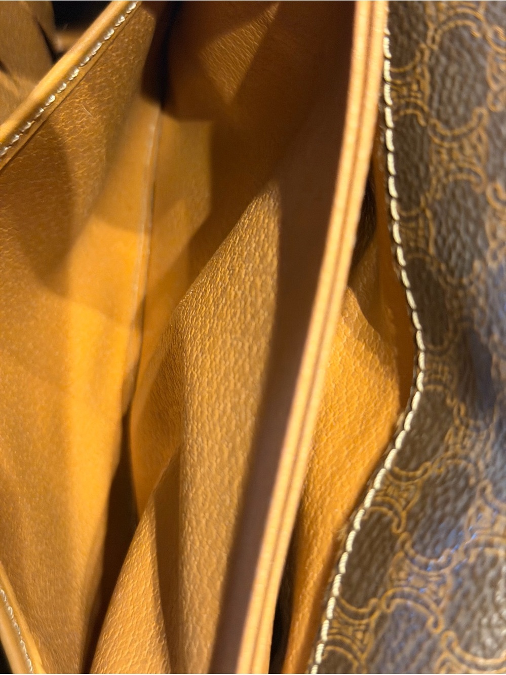 Celine Vintage Crossbody - Picture 11 of 15